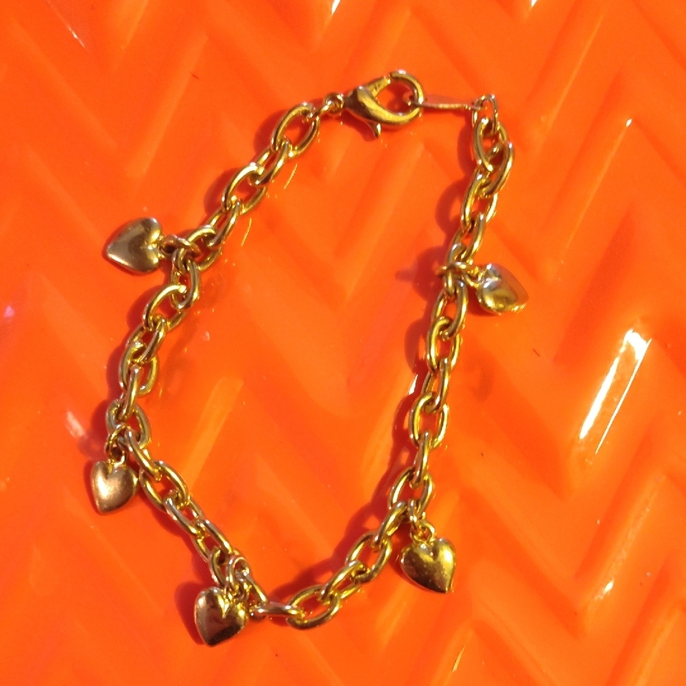 Gold Heart Charm Bracelet
